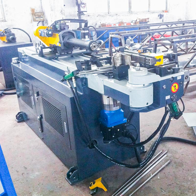 Mesin Pembengkok Paip Automatik GM-SB-28CNC